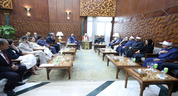 شيخ الأزهر يستقبل رئيس الجبل الأسود.. ويؤكد: الإسلام دين رحمة وليس صحيحًا ما يُثار عن أنه دين عنف