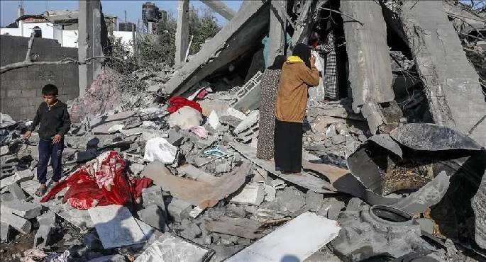 استشهاد فلسطينيين اثنين وإصابة 16 آخرين فى قصف إسرائيل مستشفى شمال غزة