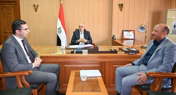 وزير الرى يؤكد استمرار دعم مصر للمشروعات التنموية بدول حوض النيل