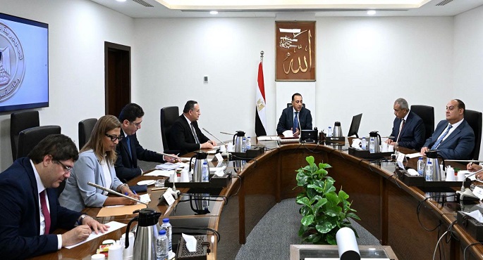 رئيس الوزراء يتابع جهود تطوير منظومة عمل الطلاب الوافدين