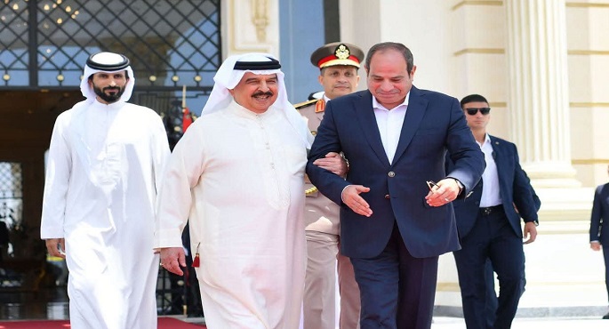 الرئيس السيسى يودع ملك البحرين فى ختام زيارته لمصر