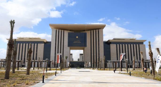 مصر تدين استهداف سفينتين إماراتيتين أثناء عبورهما مضيق هرمز