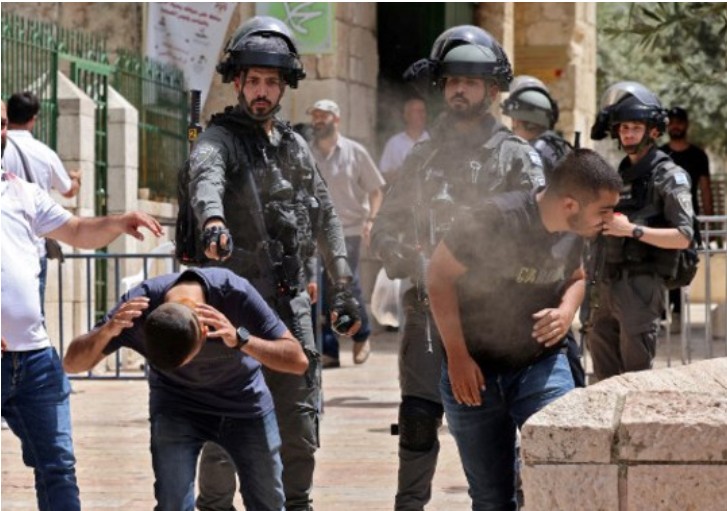 الأيام : الخطر القادم والفرقة الفلسطينية «الناجية»