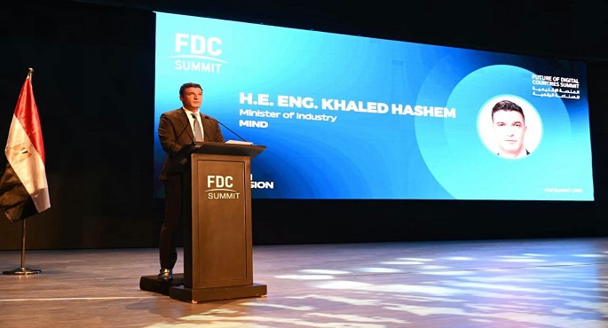 وزير الصناعة يؤكد أهمية التصنيع الذكى والتحول التكنولوجى لتعزيز تنافسية الصناعة المصرية