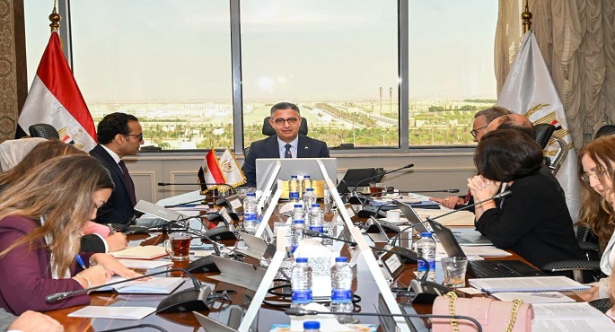 وزير التموين يبحث مع وفد بنك الاستثمار الأوروبي سبل تعزيز التعاون بمجالات الأمن الغذائى