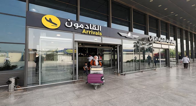 مطار النجف العراقى يعلق جميع الرحلات من وإلى إيران