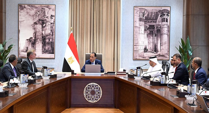 رئيس الوزراء يتابع مع مسئولى إمارة الفجيرة إجراءات وخطوات استكمال تنفيذ مشروع شركة "الفجيرة العلمين" للنفط والغاز