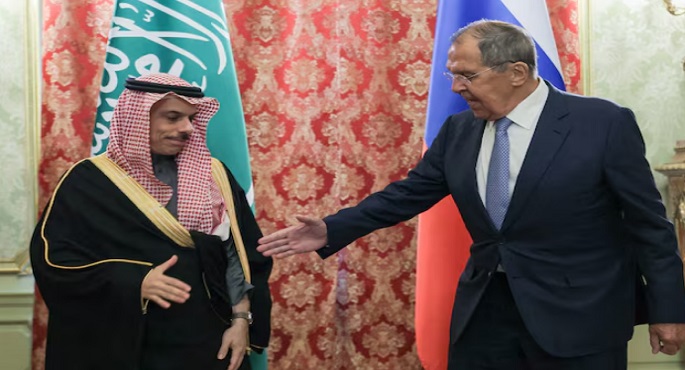 لافروف لنظيره السعودى: روسيا مستعدة للوساطة فى الشرق الأوسط
