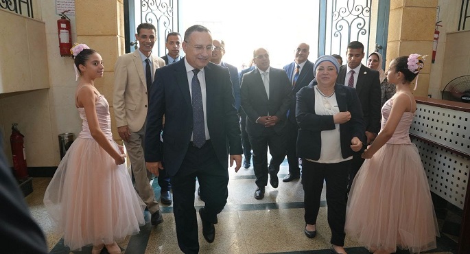 عبد العزيز قنصوة يتفقد معاهد أكاديمية الفنون لمتابعة سير العمل بها والوقوف على مستوى الاستعدادات التعليمية والفنية