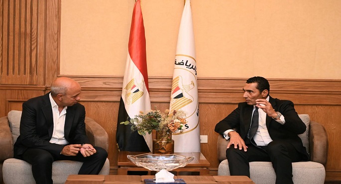 وزير الشباب يبحث مع رئيس شركة لاند مارك للتطوير العقارى "LMD "سبل دعم الأبطال الرياضيين