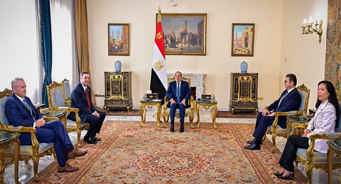 الرئيس السيسى يؤكد دعم مصر الكامل للجهود الرامية إلى التوصل لاتفاق شامل ينهى الأزمة الإيرانية