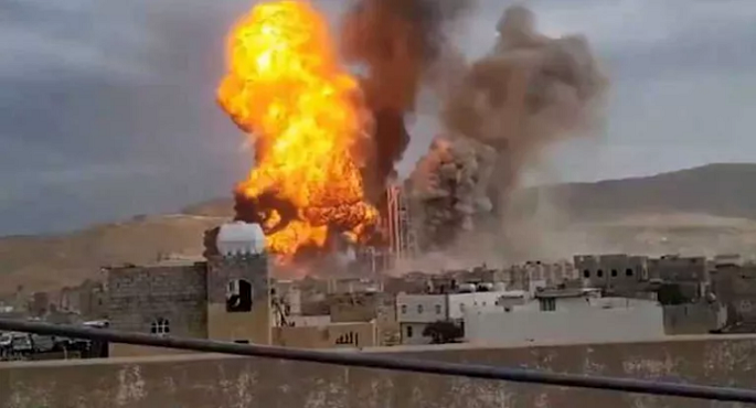 القوات اليمنية تقصف منصات صواريخ في مطار تعز