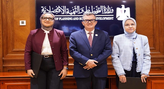 وزير التخطيط والتنمية الاقتصادية يشهد تسوية مديونية محافظة الوادي الجديد لـ “الاستثمار القومى” بـ 222.7 مليون جنيه