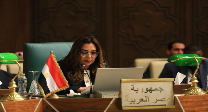 وزيرة التنمية المحلية والبيئة: مصر تولى اهتماما بملف التصحر الذى يعد تحديا للعديد من الدول العربية