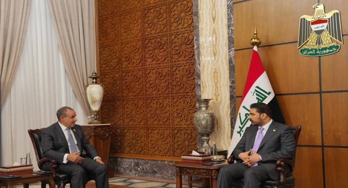وزير الخارجية يلتقى رئيس الوزراء العراقى.. ويؤكد أهمية تعزيز الشراكة الثنائية